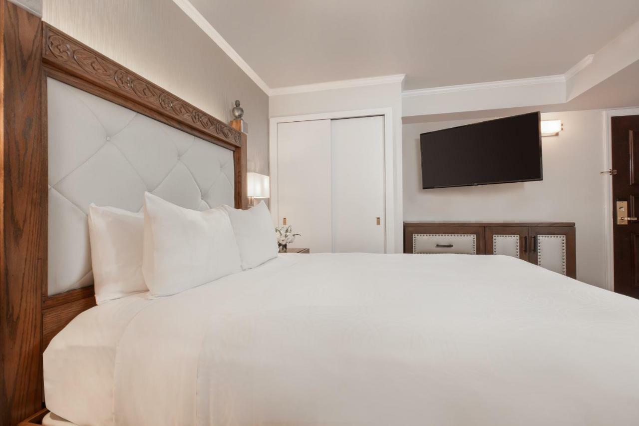 Westgate Grand Central Hotel 4*